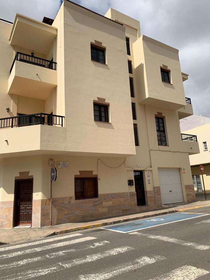 Calle Eusebio Carballo II Коральео Экстерьер фото